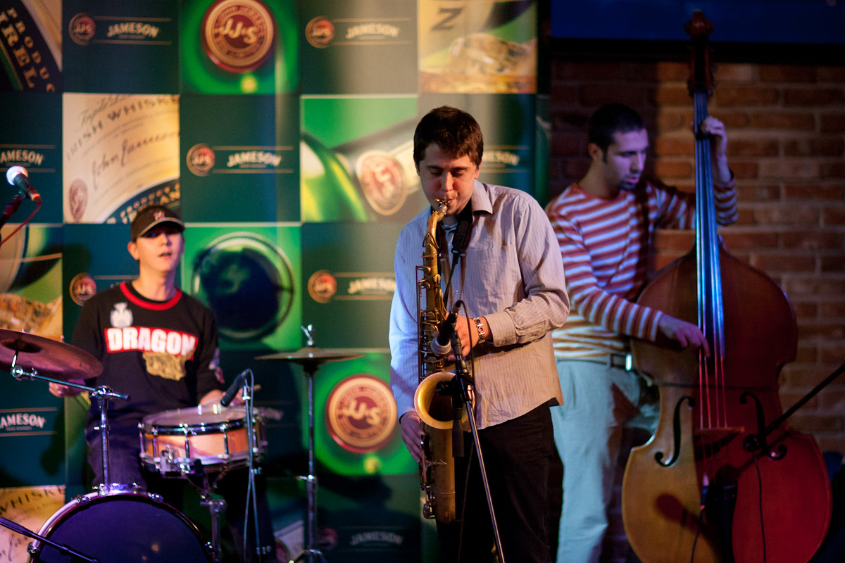 ����� ������� � ����� � ����� �������� ������� �������� �� �Done in 60 seconds� � ��������� �� JAMESON �� ������ �� ���� � 60 �������